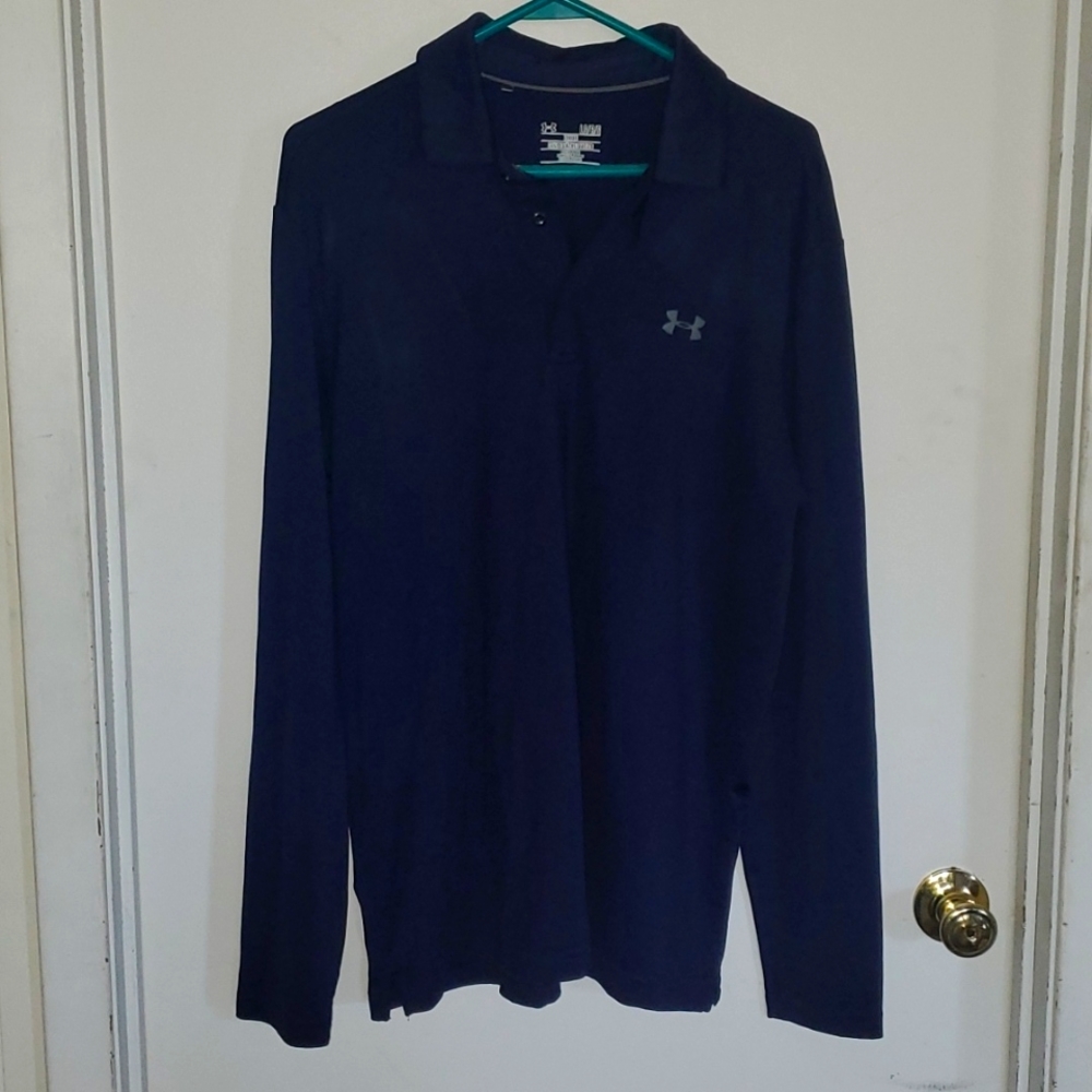 Under Armor long sleeved shirt